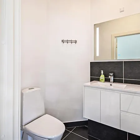 Three-bedroom In Juelsminde