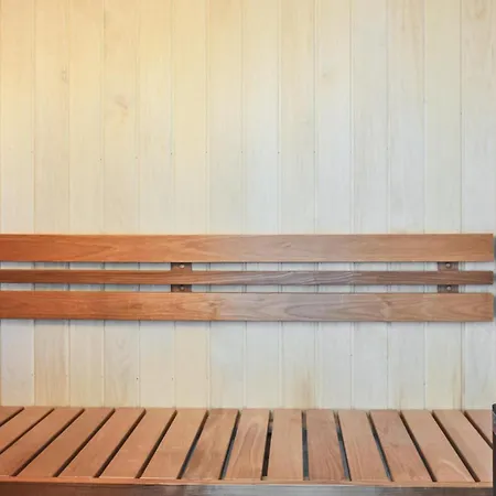 Three-bedroom In Juelsminde *