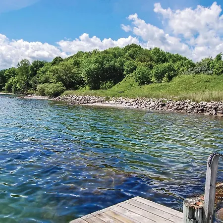Three-bedroom In Juelsminde